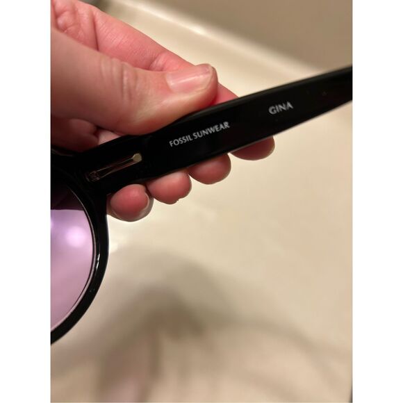 Fossil Sunwear Purple Gradient Lens Black Frame Sunglasses - Picture 6 of 7